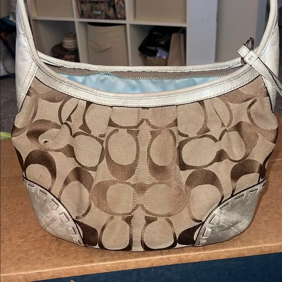 Coach Gold and Silver Monogram Hobo Y2K 2000s Pleated Shoulder Bag - Picture 10 of 11